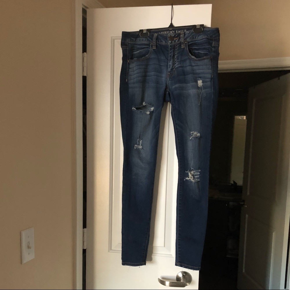 AE distressed skinny jeggings